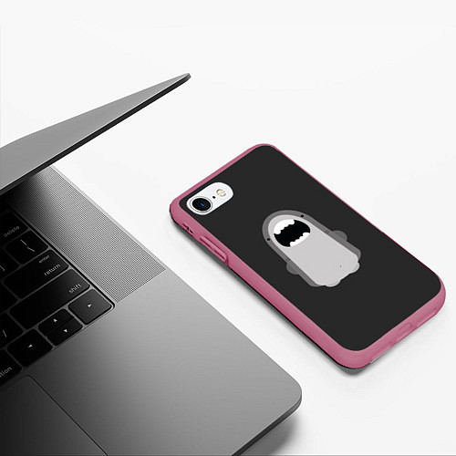 Чехол iPhone 7/8 матовый Акула Черный фон / 3D-Малиновый – фото 3