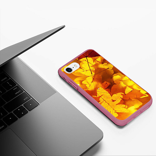 Чехол iPhone 7/8 матовый Осенние золотые листья / 3D-Малиновый – фото 3