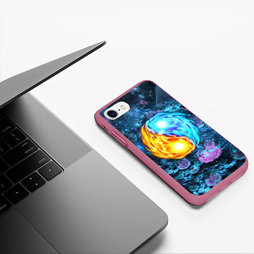 Чехол iPhone 7/8 матовый Инь Ян / 3D-Малиновый – фото 3