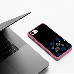 Чехол iPhone 7/8 матовый Снежинки - Новогодние, цвет: 3D-малиновый — фото 2
