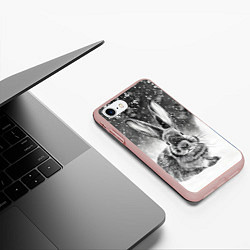 Чехол iPhone 7/8 матовый Кролик на снегу, цвет: 3D-светло-розовый — фото 2