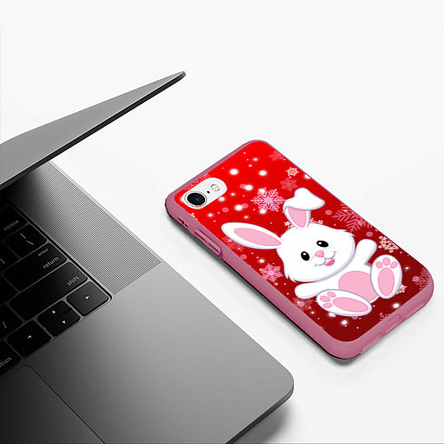 Чехол iPhone 7/8 матовый Весёлый кролик в снежинках / 3D-Малиновый – фото 3