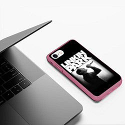 Чехол iPhone 7/8 матовый LP Chester, цвет: 3D-малиновый — фото 2