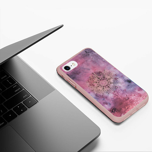 Чехол iPhone 7/8 матовый Мандала гармонии, фиолетовая, космос / 3D-Светло-розовый – фото 3