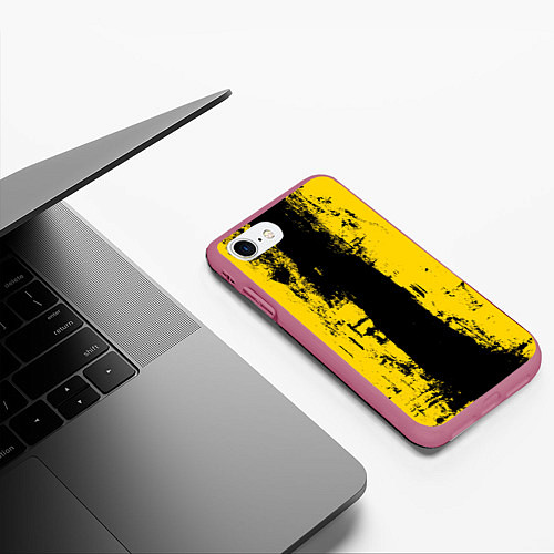 Чехол iPhone 7/8 матовый Вертикальная черно-желтая полоса Cyberpunk 2077 / 3D-Малиновый – фото 3