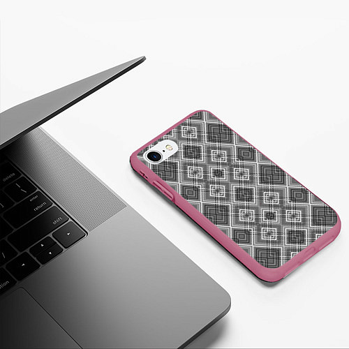 Чехол iPhone 7/8 матовый Геометрический узор черно белые ромбы / 3D-Малиновый – фото 3