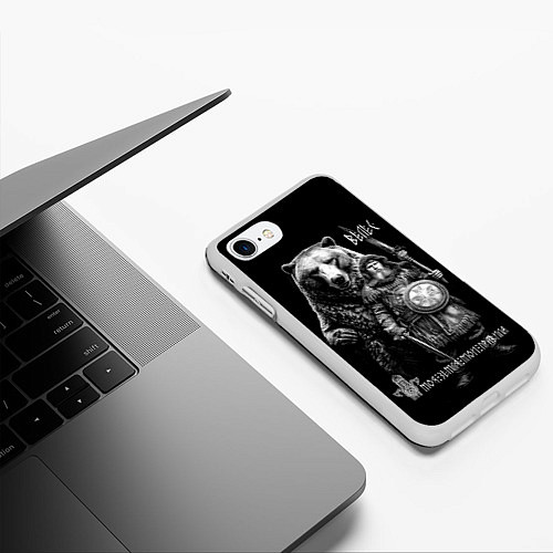Чехол iPhone 7/8 матовый Велес с большим медведем / 3D-Белый – фото 3