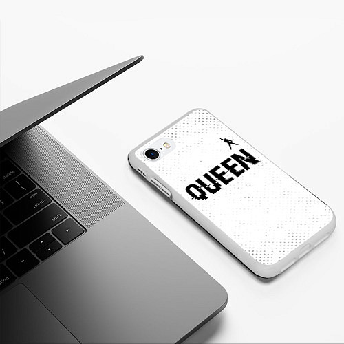 Чехол iPhone 7/8 матовый Queen glitch на светлом фоне: символ сверху / 3D-Белый – фото 3