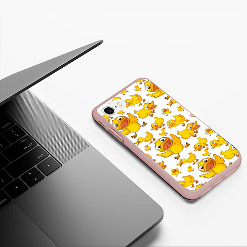 Чехол iPhone 7/8 матовый Yellow ducklings / 3D-Светло-розовый – фото 3