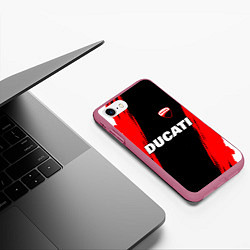 Чехол iPhone 7/8 матовый Ducati moto - красные полосы, цвет: 3D-малиновый — фото 2