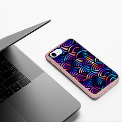 Чехол iPhone 7/8 матовый Разноцветные волны-чешуйки, цвет: 3D-светло-розовый — фото 2