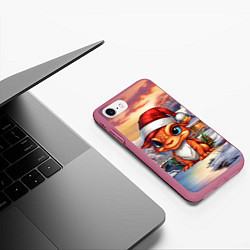 Чехол iPhone 7/8 матовый Символ нового 2024 года маленький дракон, цвет: 3D-малиновый — фото 2