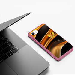 Чехол iPhone 7/8 матовый Герб России на черном золотом фоне, цвет: 3D-малиновый — фото 2