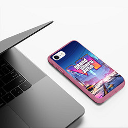 Чехол iPhone 7/8 матовый GTA 6 неоновый город, цвет: 3D-малиновый — фото 2