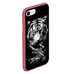 Чехол iPhone 7/8 матовый Тигр с винтовкой, цвет: 3D-малиновый — фото 2