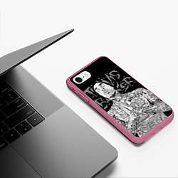Чехол iPhone 7/8 матовый Трэвис Баркер, цвет: 3D-малиновый — фото 2