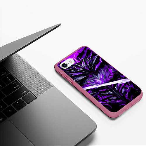 Чехол iPhone 7/8 матовый Фиолетовый камень на чёрном фоне / 3D-Малиновый – фото 3
