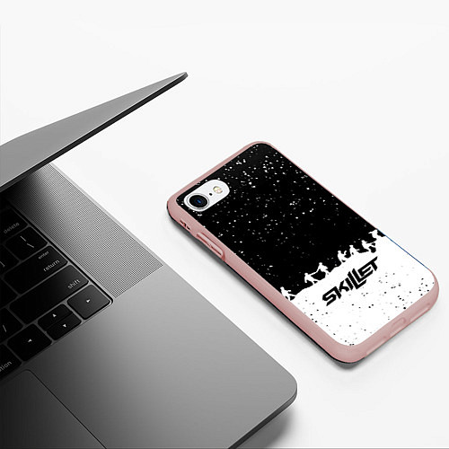 Чехол iPhone 7/8 матовый Skillet rock music band / 3D-Светло-розовый – фото 3