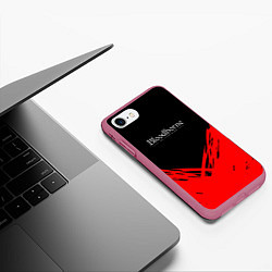 Чехол iPhone 7/8 матовый Bloodborne souls краски, цвет: 3D-малиновый — фото 2
