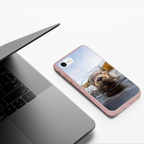 Чехол iPhone 7/8 матовый Выдра смотрит из воды / 3D-Светло-розовый – фото 3
