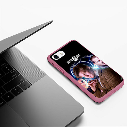 Чехол iPhone 7/8 матовый Одиннадцатый Доктор / 3D-Малиновый – фото 3