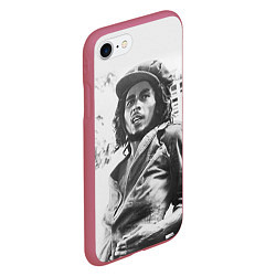 Чехол iPhone 7/8 матовый Молодой Боб Марли, цвет: 3D-малиновый — фото 2