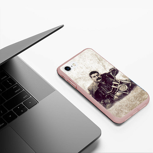 Чехол iPhone 7/8 матовый Сталин байкер / 3D-Светло-розовый – фото 3