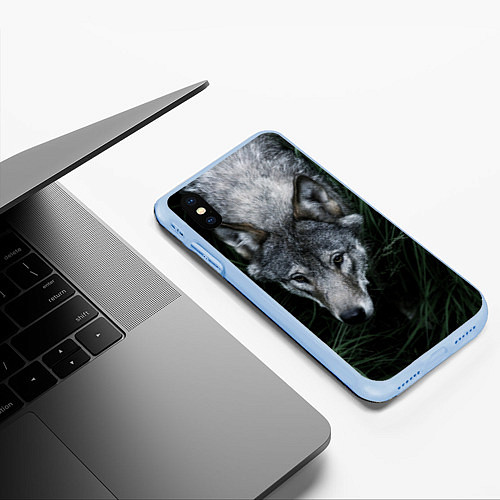 Чехол iPhone XS Max матовый Волк в траве / 3D-Голубой – фото 3