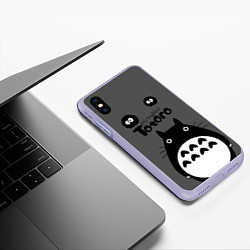 Чехол iPhone XS Max матовый Тоторо рядом, цвет: 3D-светло-сиреневый — фото 2