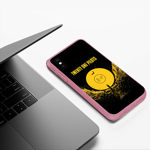 Чехол iPhone XS Max матовый Twenty One Pilots: Yellow Moon / 3D-Малиновый – фото 3