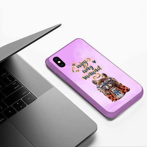 Чехол iPhone XS Max матовый Енот / 3D-Фиолетовый – фото 3