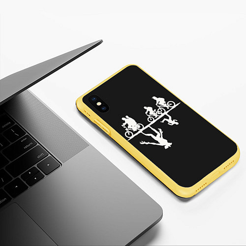Чехол iPhone XS Max матовый Очень Странные Дела / 3D-Желтый – фото 3