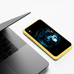 Чехол iPhone XS Max матовый Как приручить дракона, цвет: 3D-желтый — фото 2