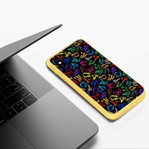 Чехол iPhone XS Max матовый Граффити алфавита / 3D-Желтый – фото 3