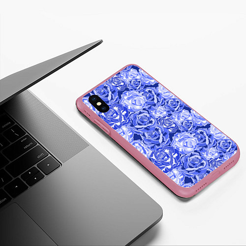 Чехол iPhone XS Max матовый Голубые и синие розы / 3D-Малиновый – фото 3