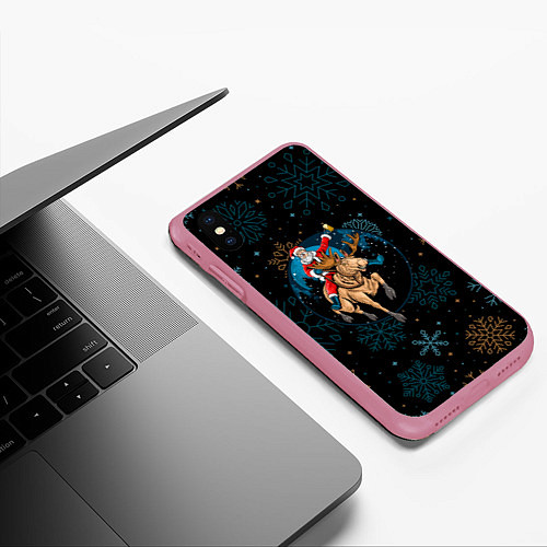 Чехол iPhone XS Max матовый Олень и Santa / 3D-Малиновый – фото 3