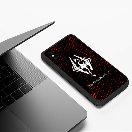 Чехол iPhone XS Max матовый SKYRIM Потертости / 3D-Черный – фото 3