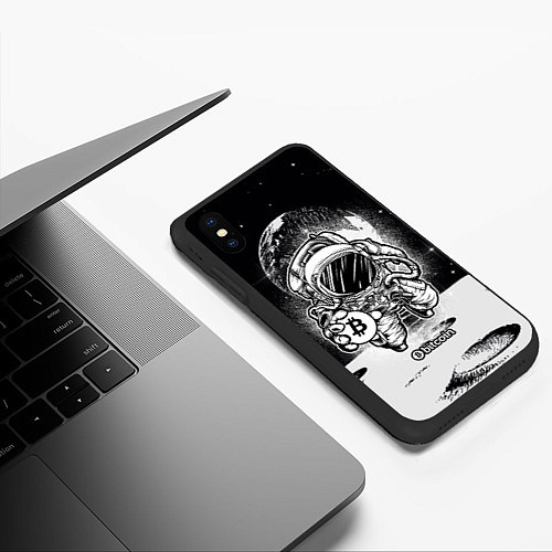 Чехол iPhone XS Max матовый Космонавт с биткоином / 3D-Черный – фото 3