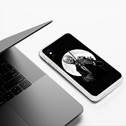 Чехол iPhone XS Max матовый Скелет скрипач под полной луной, цвет: 3D-белый — фото 2