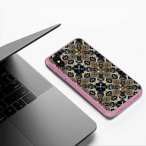 Чехол iPhone XS Max матовый BLACK AND GOLD узоры / 3D-Розовый – фото 3