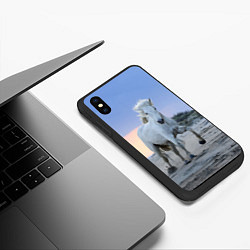 Чехол iPhone XS Max матовый Белый конь, цвет: 3D-черный — фото 2