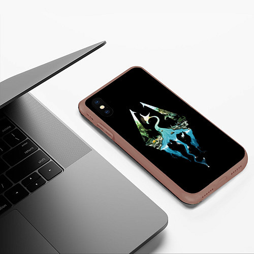 Чехол iPhone XS Max матовый Логотип Скайрим / 3D-Коричневый – фото 3