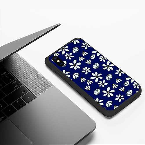 Чехол iPhone XS Max матовый Дудл ромашки на синем фоне - паттерн / 3D-Черный – фото 3
