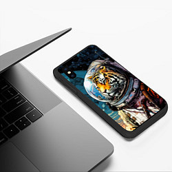 Чехол iPhone XS Max матовый Тигр космонавт на далекой планете, цвет: 3D-черный — фото 2