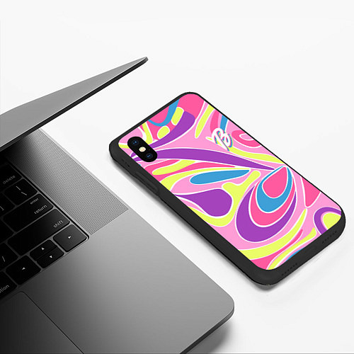 Чехол iPhone XS Max матовый Barbie Totally Hair - ретро костюм / 3D-Черный – фото 3