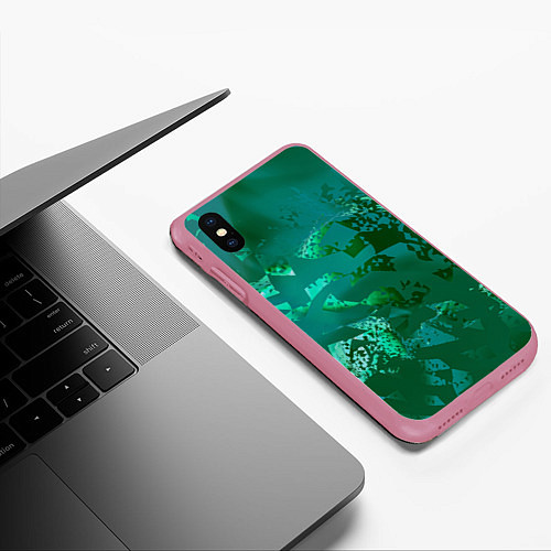 Чехол iPhone XS Max матовый Зелёные обрывки фигур / 3D-Малиновый – фото 3