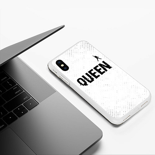 Чехол iPhone XS Max матовый Queen glitch на светлом фоне: символ сверху / 3D-Белый – фото 3