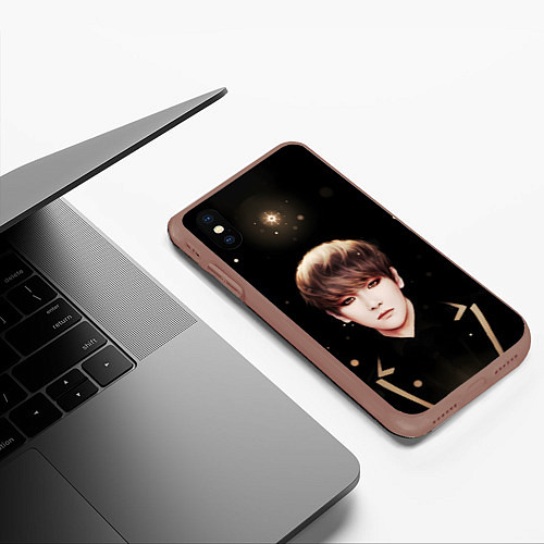 Чехол iPhone XS Max матовый Byun Baek hyun / 3D-Коричневый – фото 3