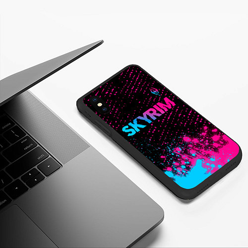 Чехол iPhone XS Max матовый Skyrim - neon gradient: символ сверху / 3D-Черный – фото 3