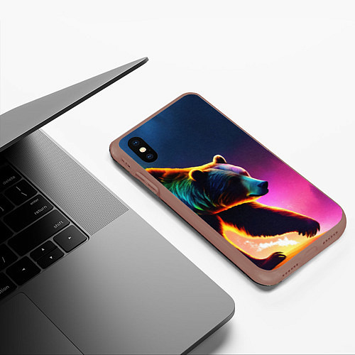 Чехол iPhone XS Max матовый Неоновый светящийся медведь гризли / 3D-Коричневый – фото 3